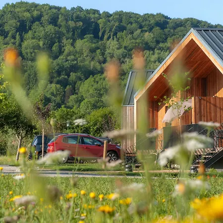 Hotel Village Les Lambrilles *